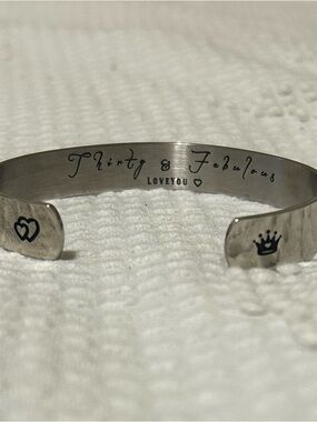 Thirty & Fabulous Silver Cuff Bracelet "Love You" Engraving Heart Crown Birthday